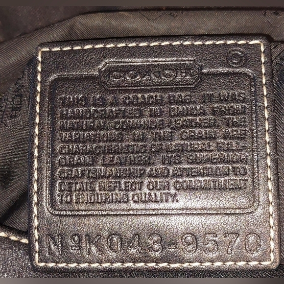 Coach Black Hampton Leather VTG Pre-Loved Crossbody/Shoulder Handbag - Authentic - Picture 11 of 13